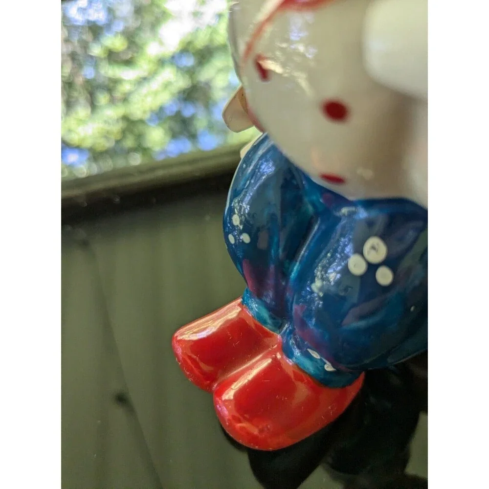Vintage Kissing Dutch Boy/Girl Salt Pepper Shaker Set Ceramics Japan Tulips Blue